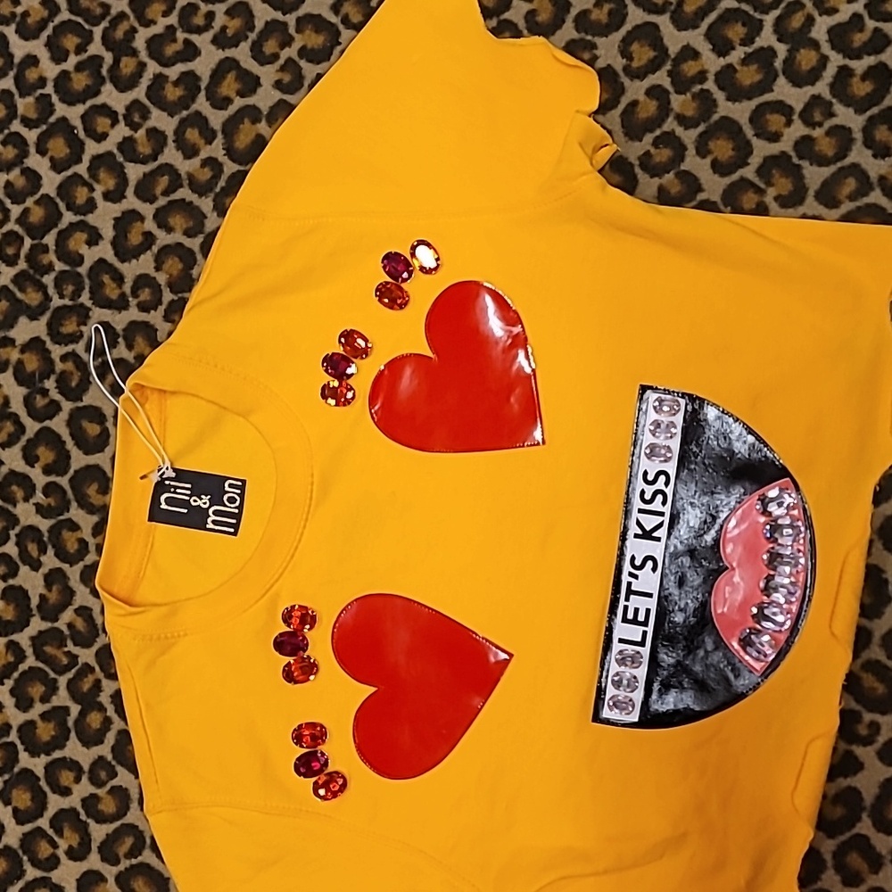 NIL & MON lets kiss crop sweater